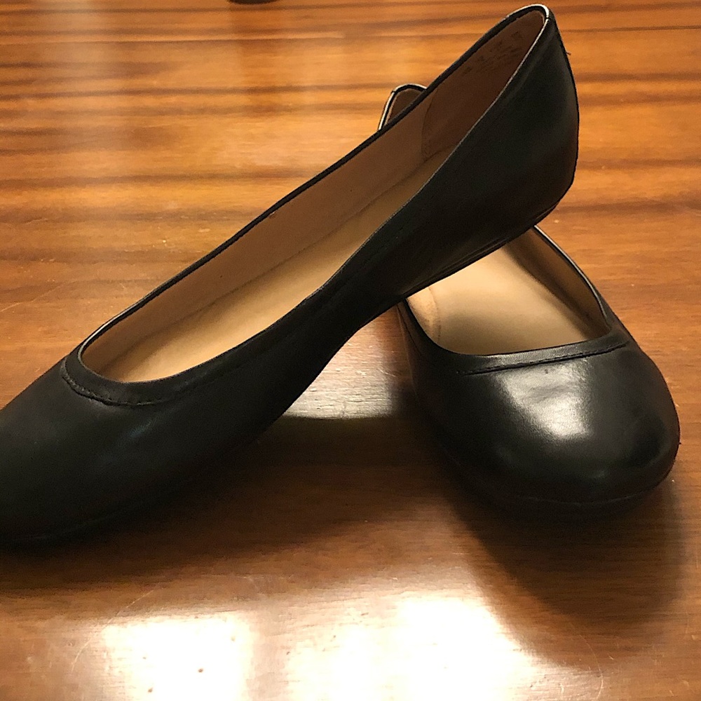 Naturalizer Ballet Flats 11W fits like 10 1/2